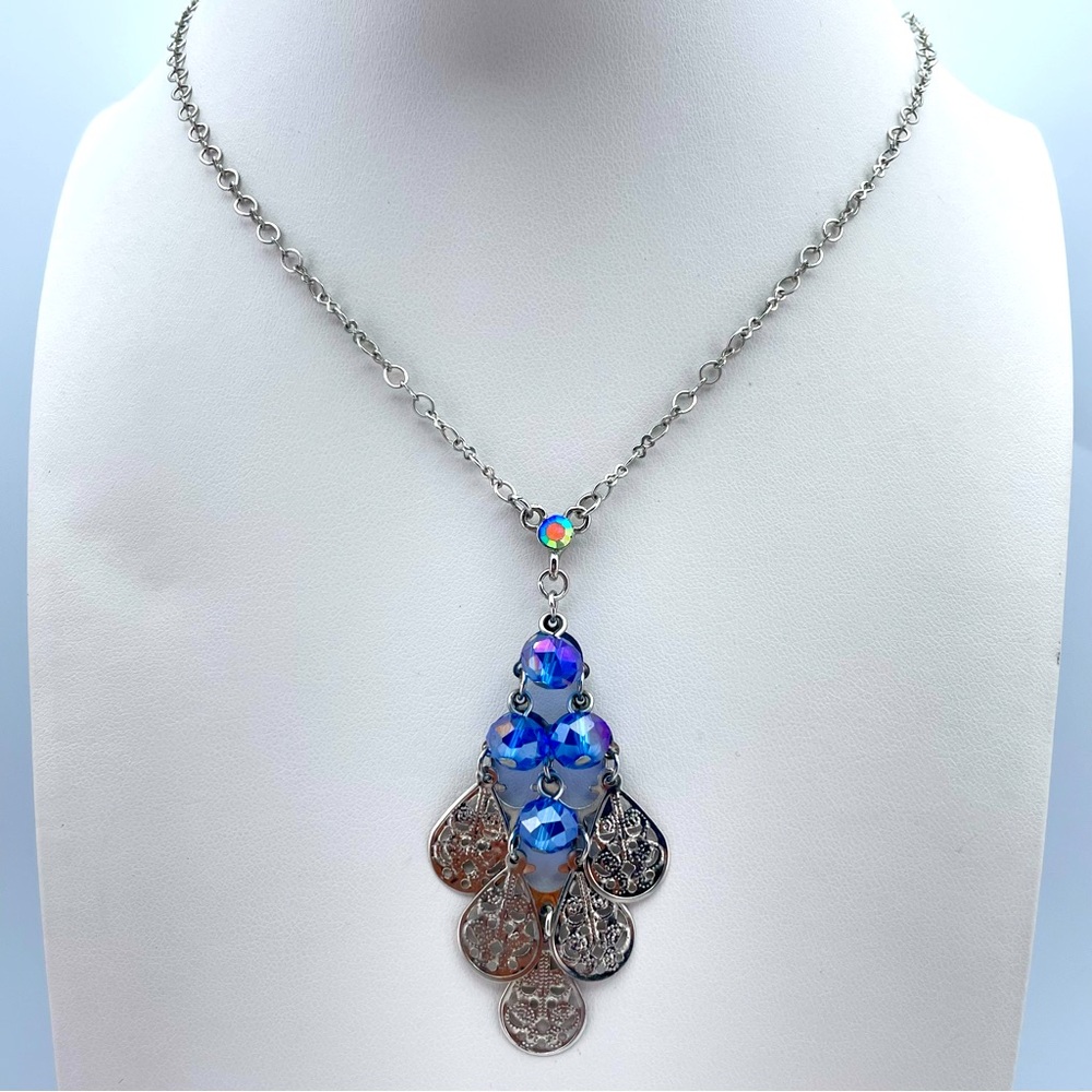 1928 Silver Tone Blue Crystal Filigree Teardrop Pendant Necklace 19” Long